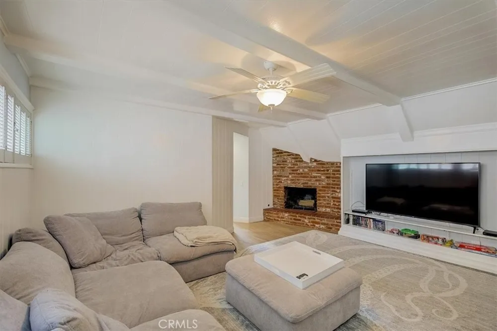 2128 Miramar Drive Newport Beach, CA 92661