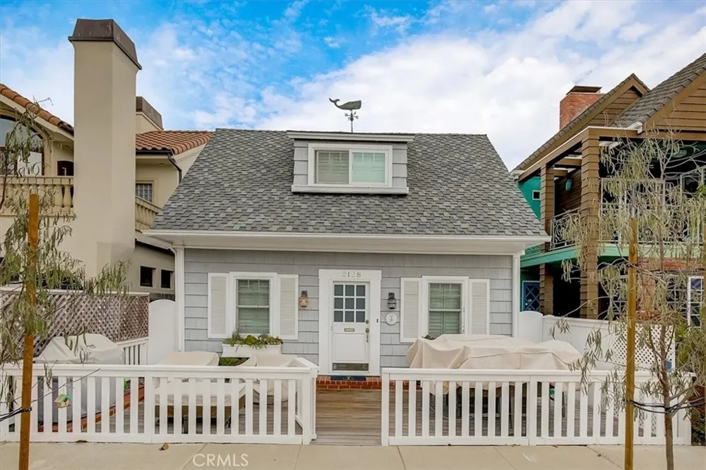 2128 Miramar Drive Newport Beach, CA 92661