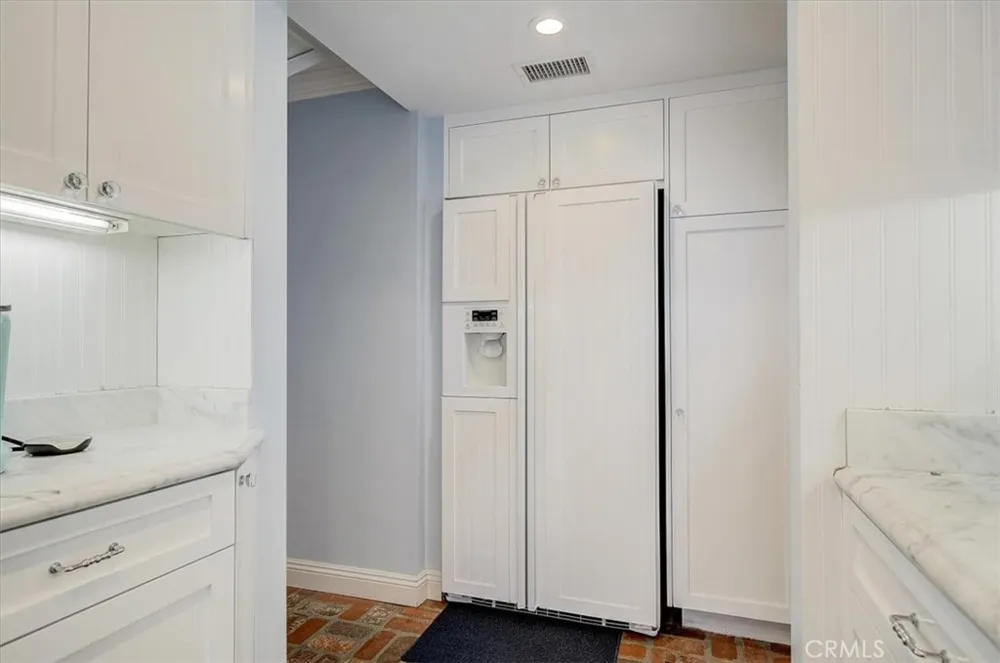 2128 Miramar Drive Newport Beach, CA 92661