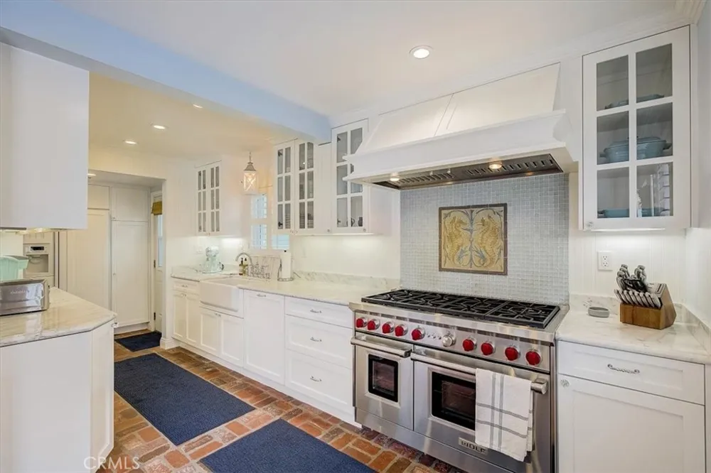 2128 Miramar Drive Newport Beach, CA 92661