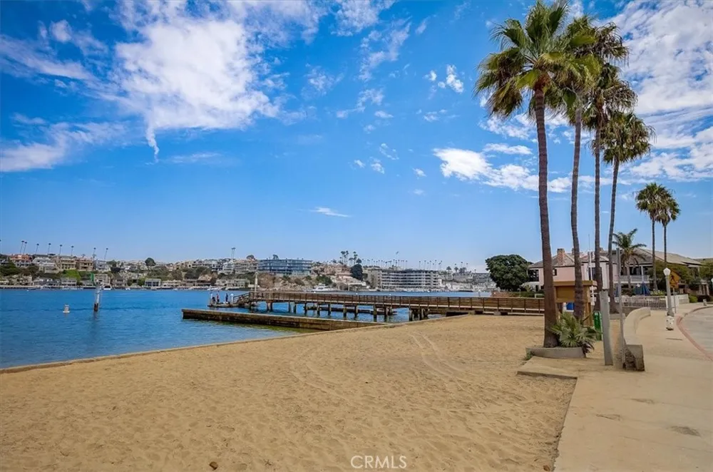 2128 Miramar Drive Newport Beach, CA 92661