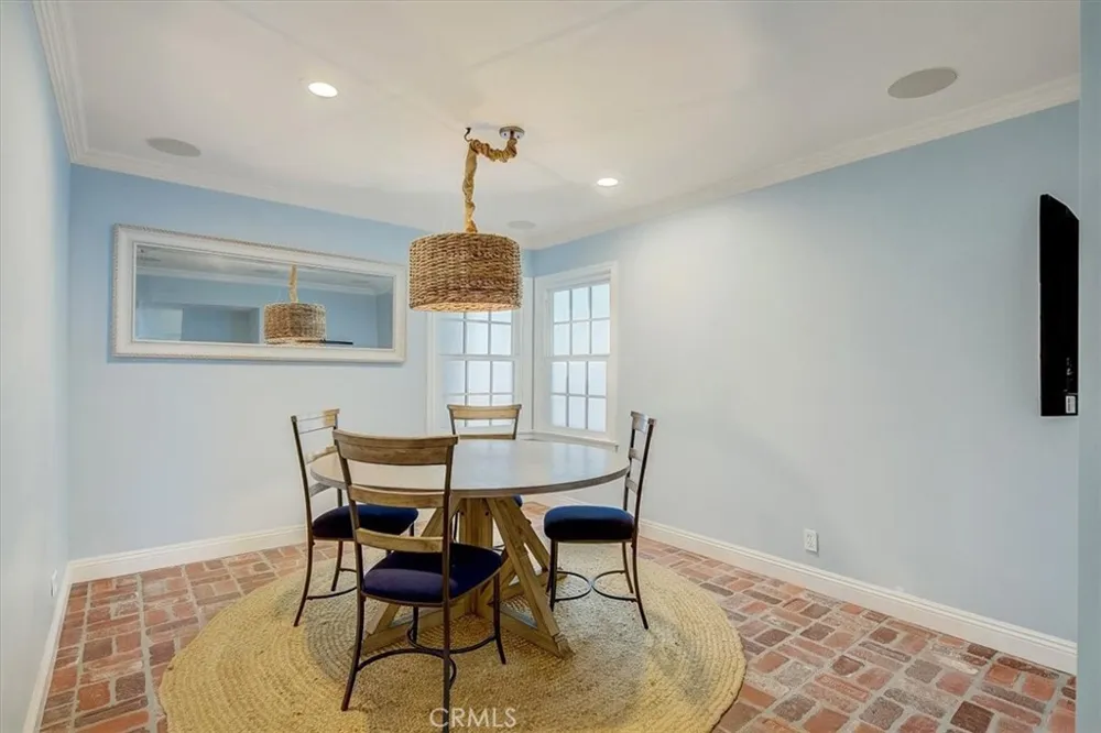 2128 Miramar Drive Newport Beach, CA 92661