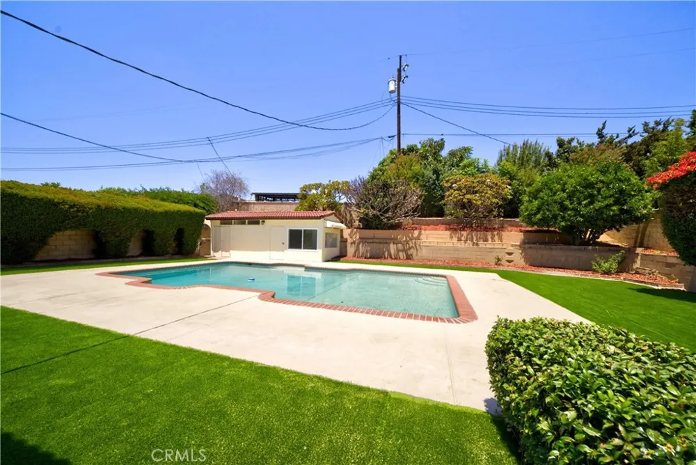 1319 Las Lomas Brea, CA 92821