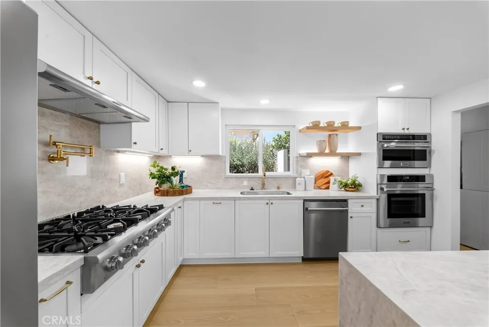 1319 Las Lomas Brea, CA 92821