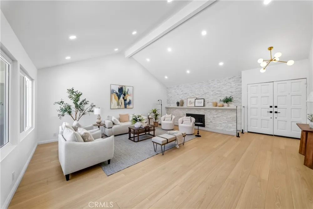 1319 Las Lomas Brea, CA 92821