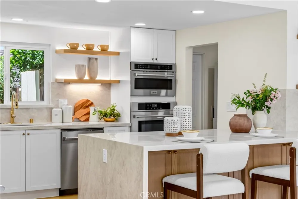 1319 Las Lomas Brea, CA 92821