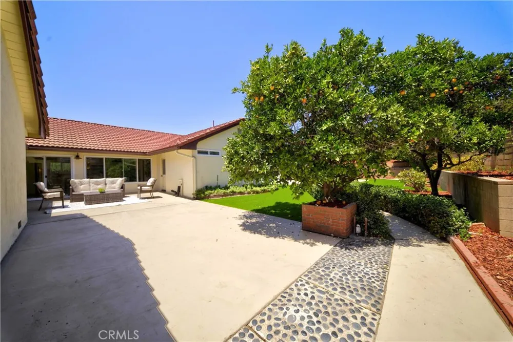1319 Las Lomas Brea, CA 92821