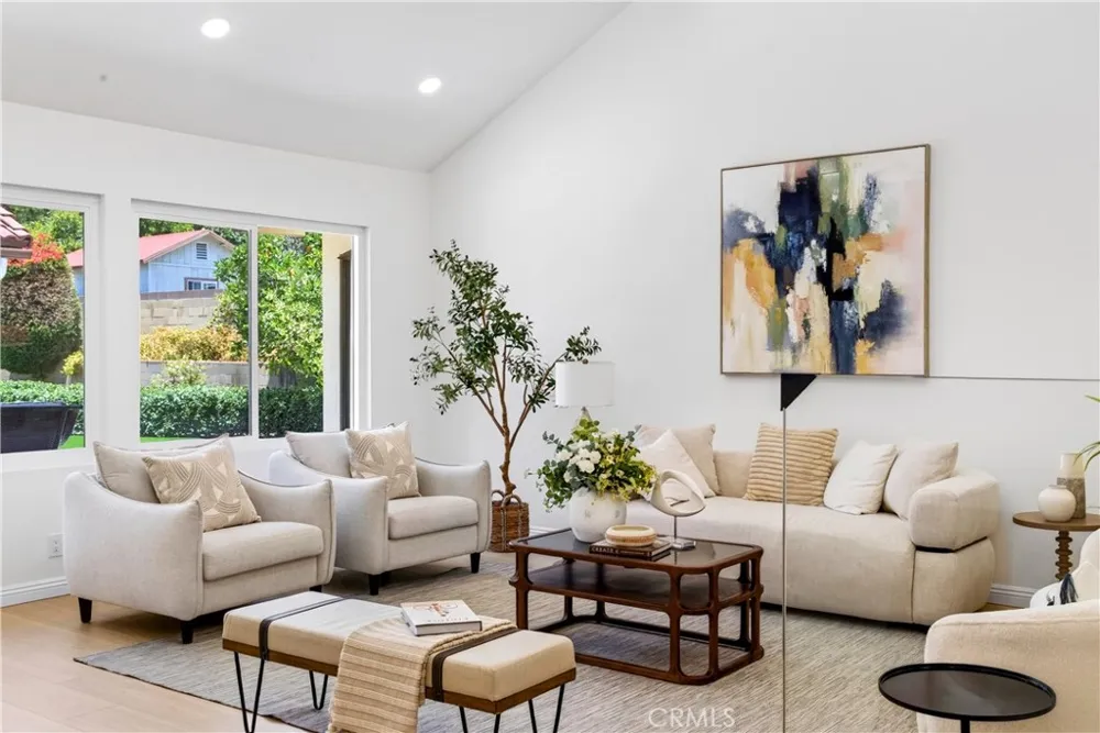 1319 Las Lomas Brea, CA 92821