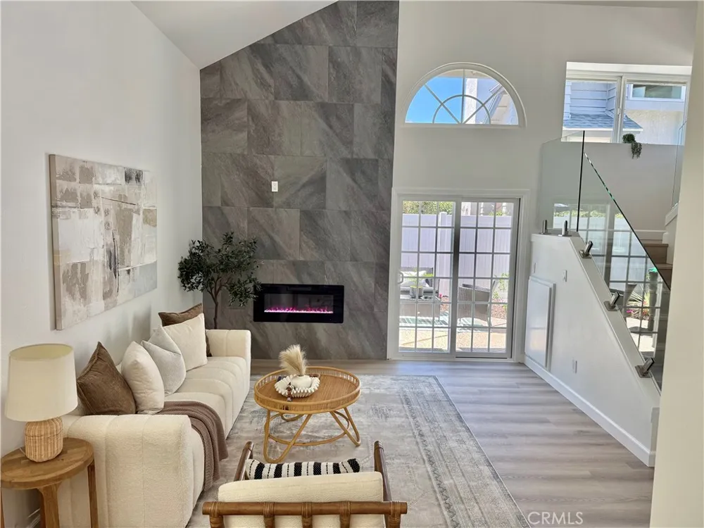 2687 Orange #b Costa Mesa, CA 92627