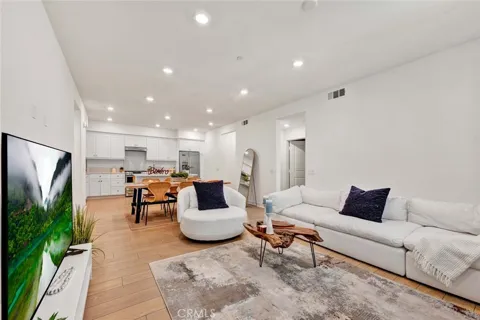 1300 Lasso Way #103