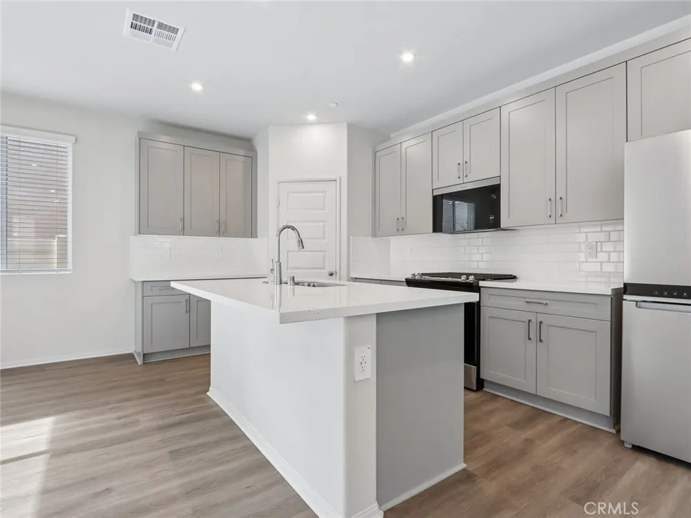 40106 Campos Elegantes Temecula, CA 92591