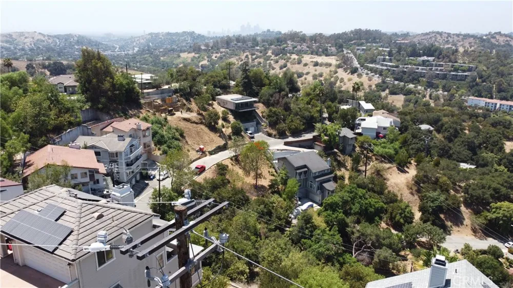 1931 Hanscom Drive South Pasadena, CA 91030