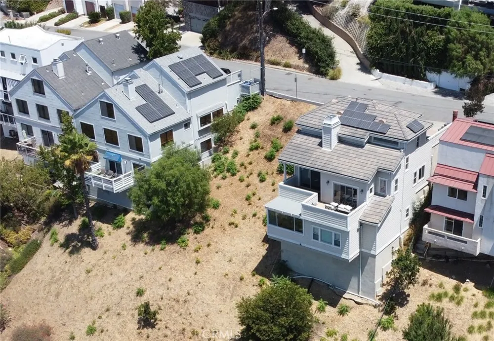 1931 Hanscom Drive South Pasadena, CA 91030