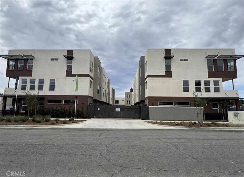 652 E Fourth Street Pomona, CA 91766