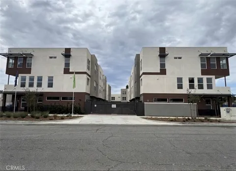 652 E Fourth Street