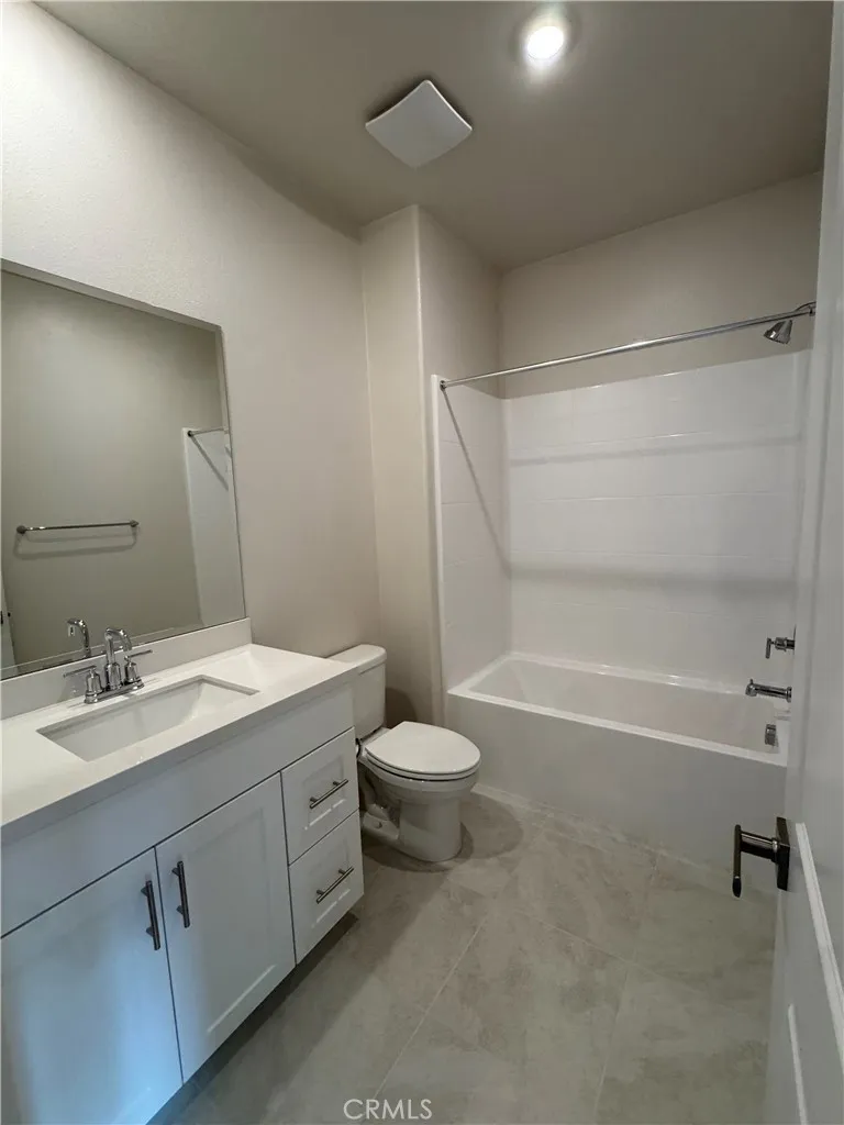 652 E Fourth Street Pomona, CA 91766
