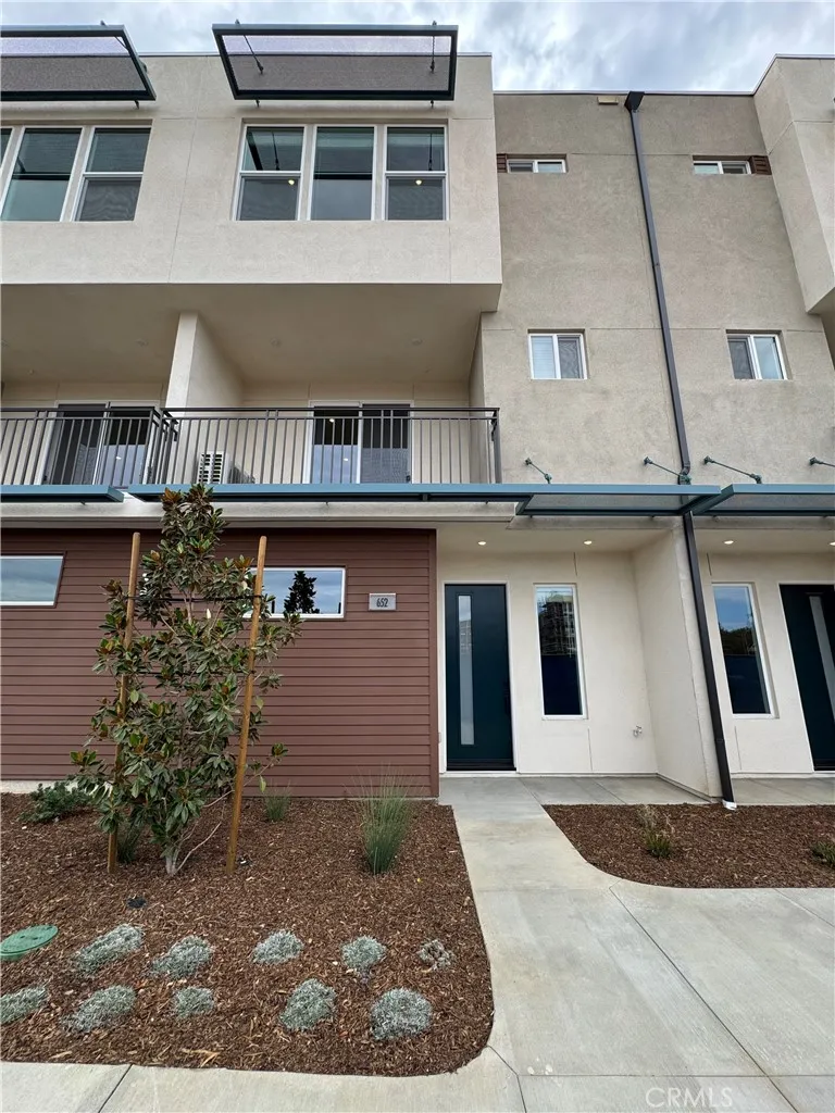 652 E Fourth Street Pomona, CA 91766