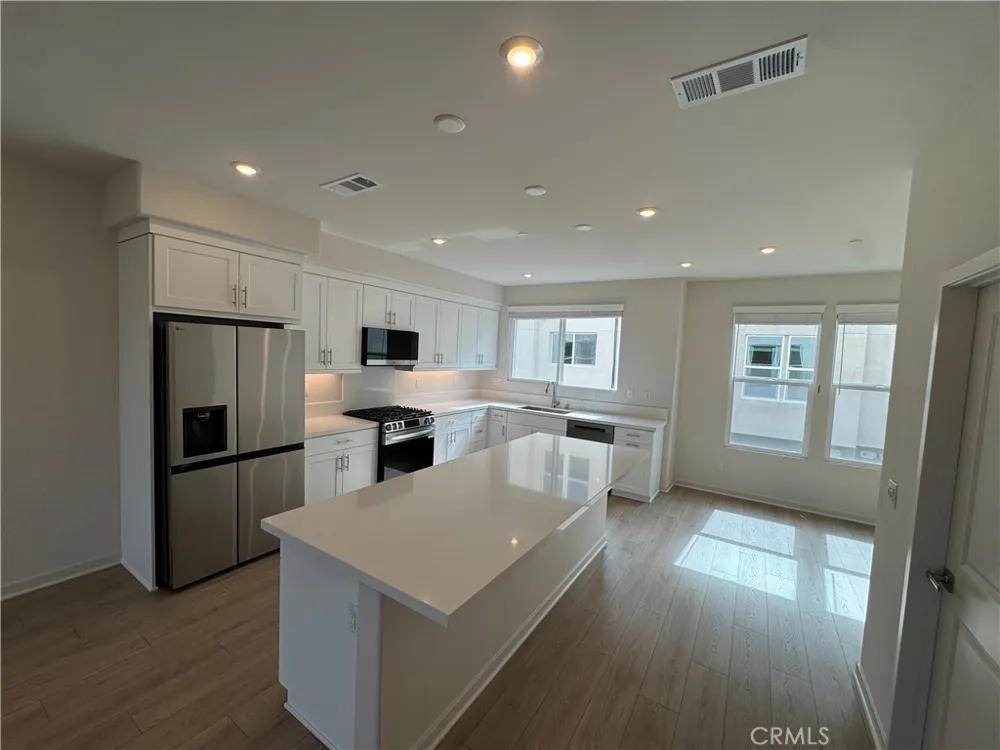 652 E Fourth Street Pomona, CA 91766