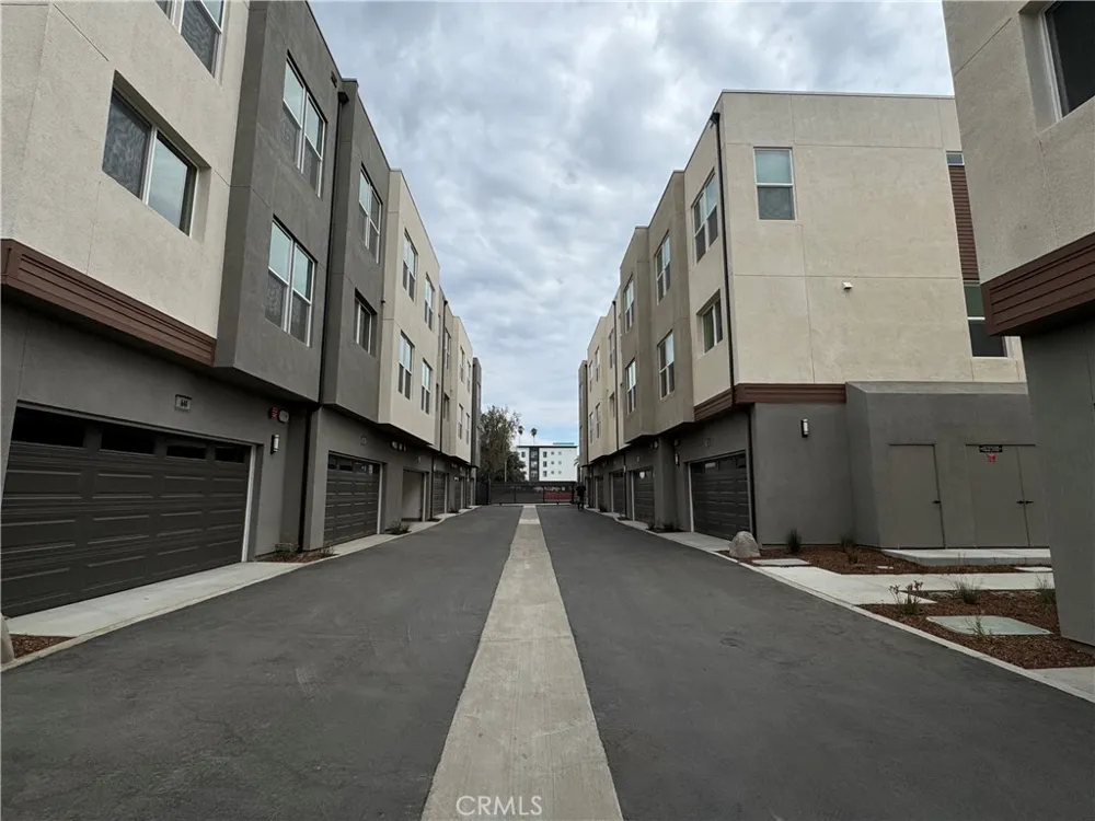 652 E Fourth Street Pomona, CA 91766