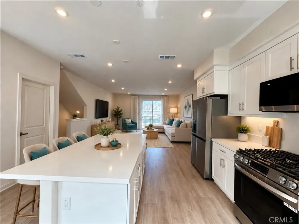 652 E Fourth Street Pomona, CA 91766