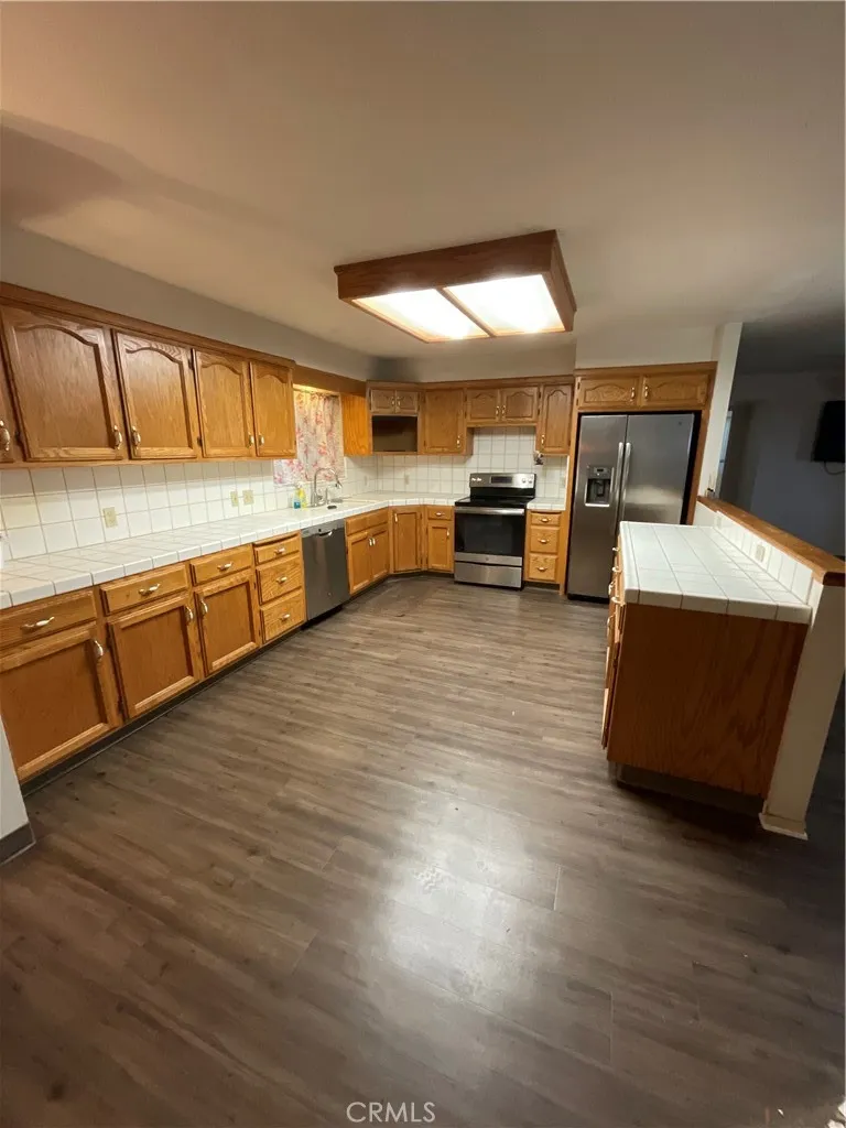 41897 Road 114 Dinuba, CA 93618