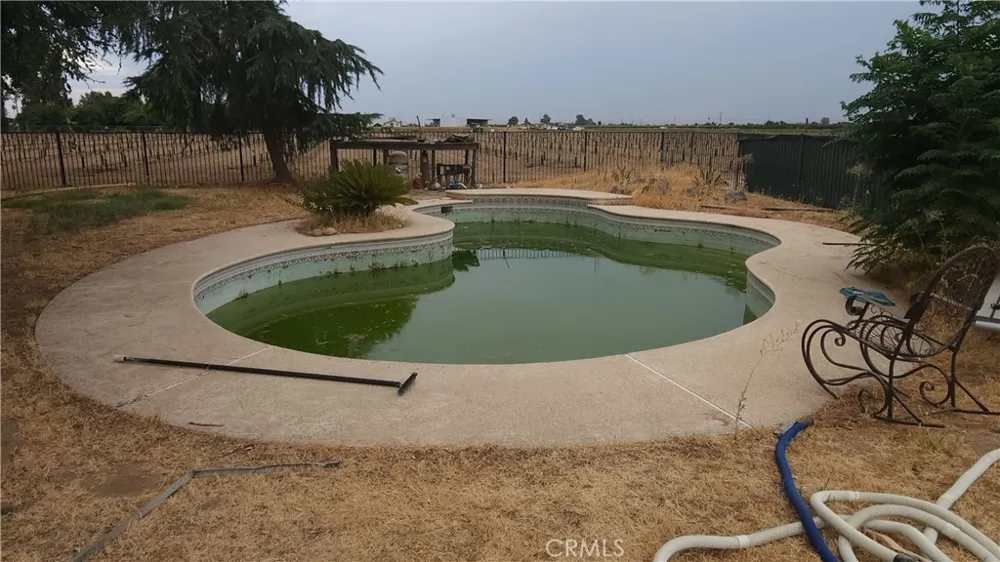 41897 Road 114 Dinuba, CA 93618