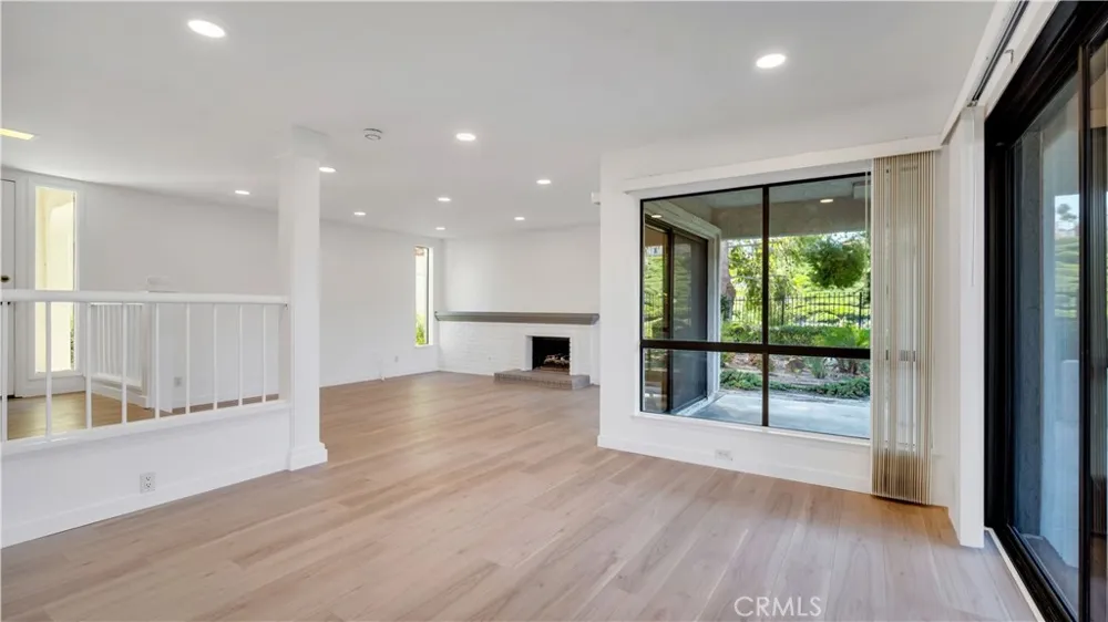 27861 Esporlas Mission Viejo, CA 92692