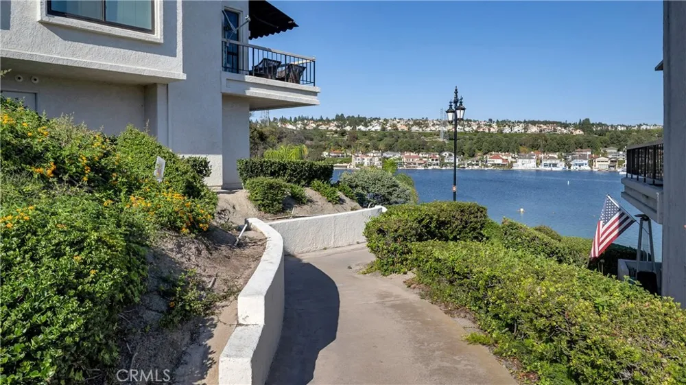 27861 Esporlas Mission Viejo, CA 92692