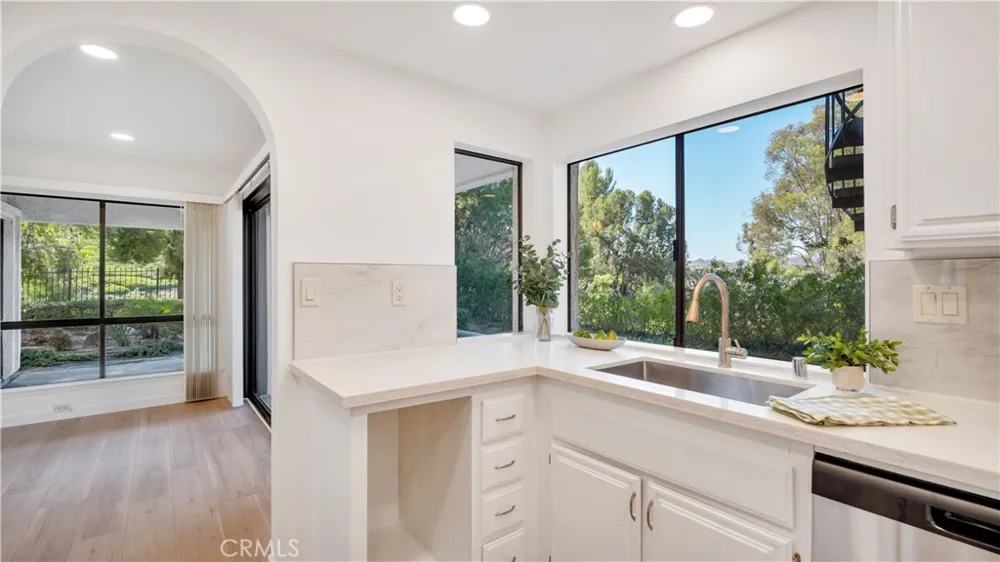 27861 Esporlas Mission Viejo, CA 92692