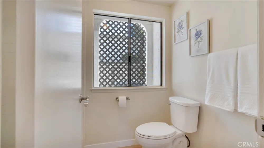27861 Esporlas Mission Viejo, CA 92692