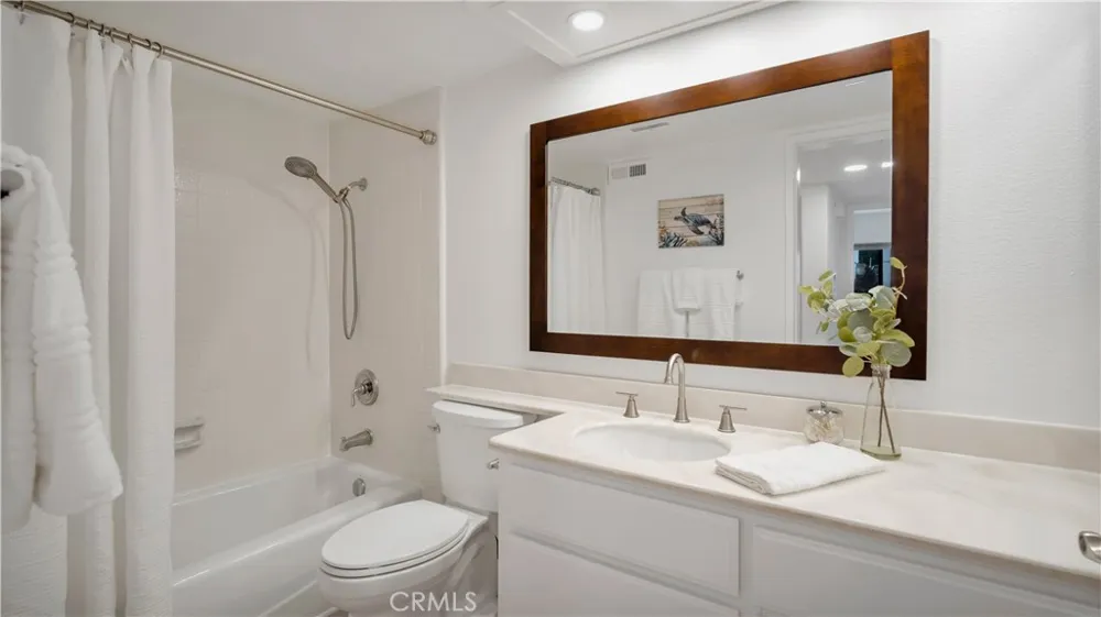 27861 Esporlas Mission Viejo, CA 92692