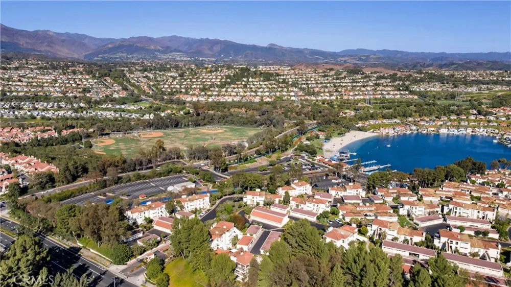 27861 Esporlas Mission Viejo, CA 92692