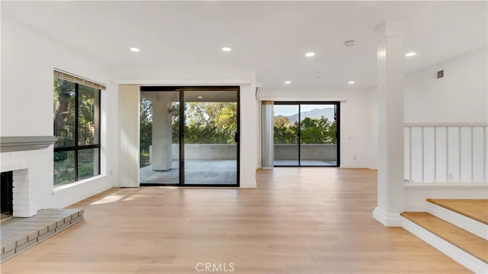 27861 Esporlas Mission Viejo, CA 92692