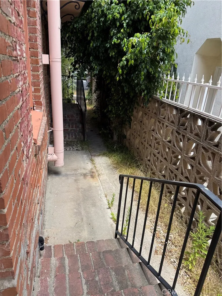 1118 15th St. Santa Monica, CA 90403