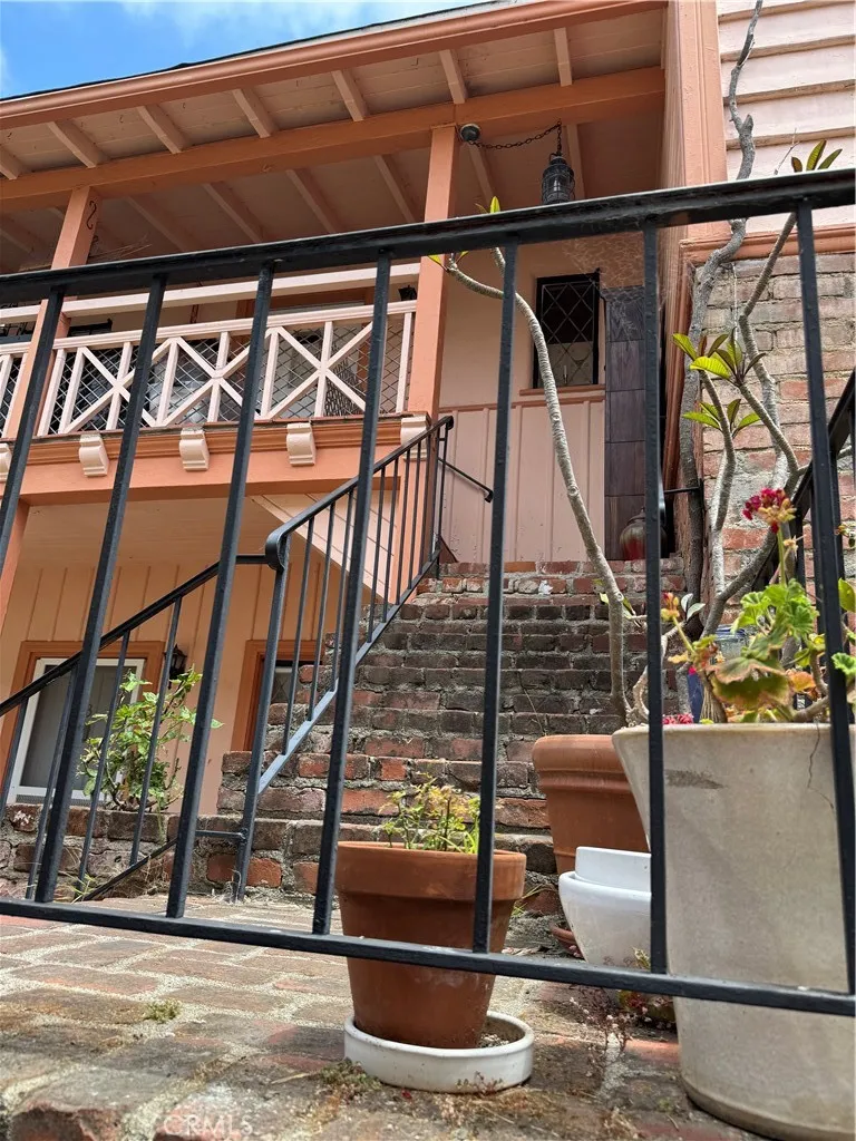 1118 15th St. Santa Monica, CA 90403