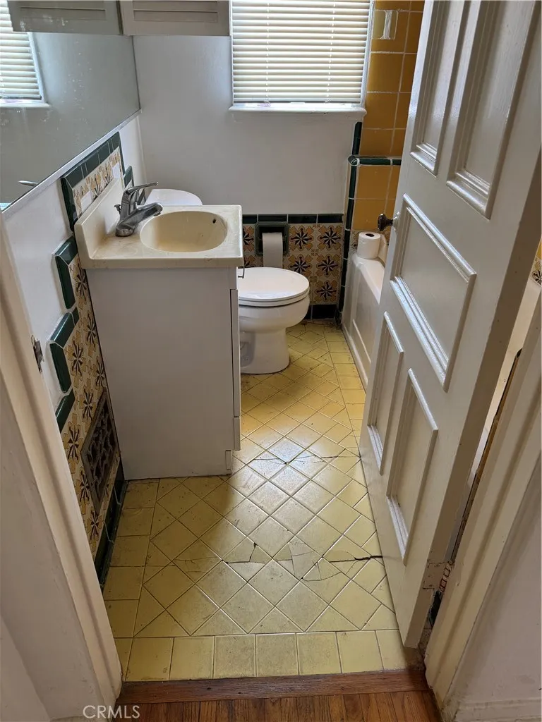 1118 15th St. Santa Monica, CA 90403