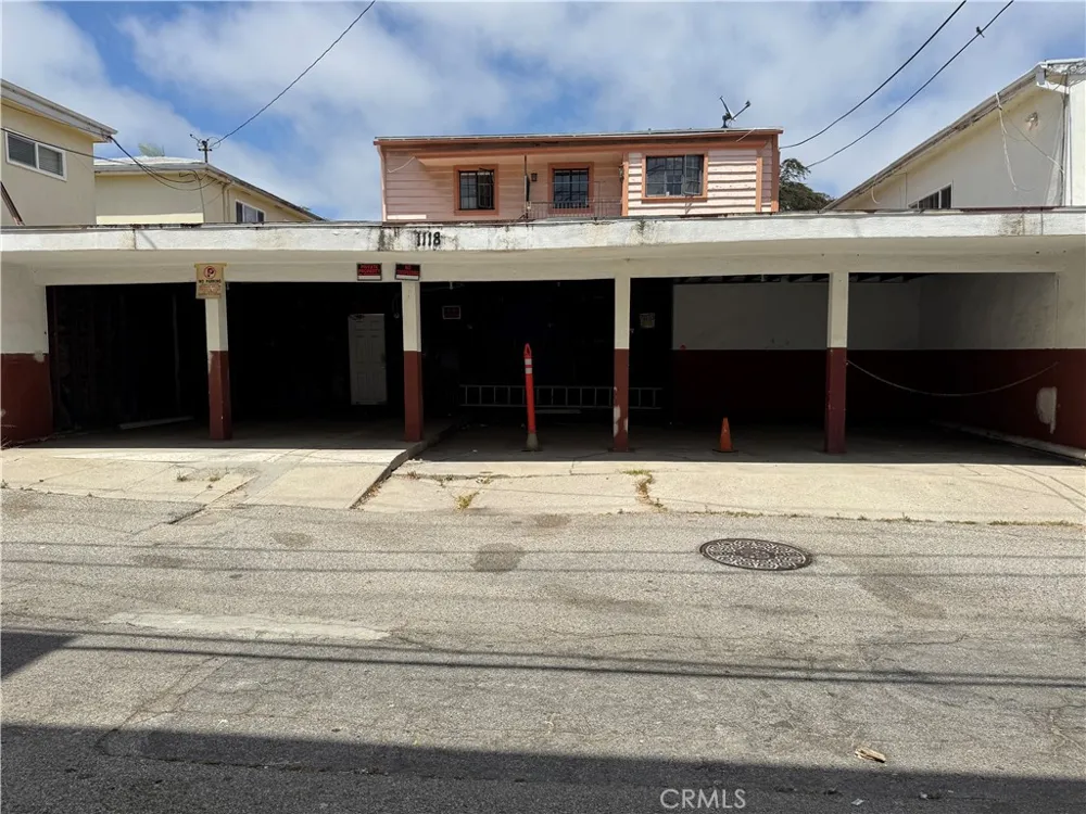 1118 15th St. Santa Monica, CA 90403