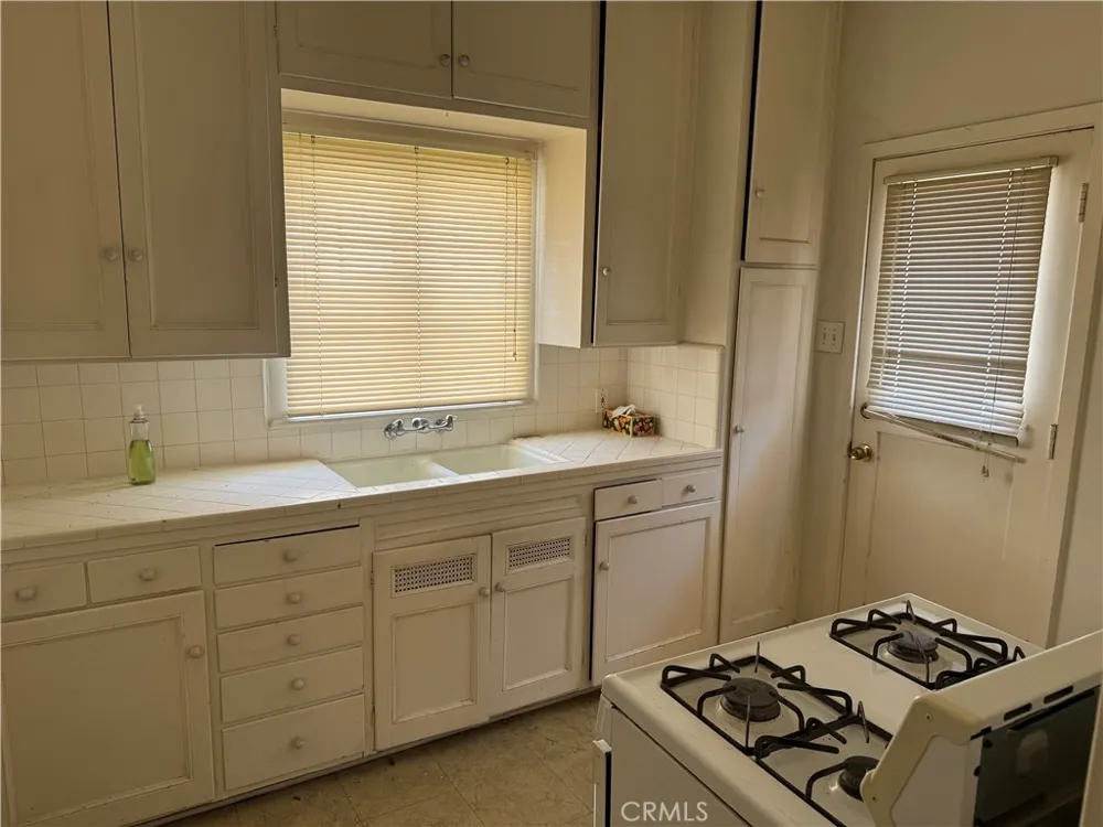 1118 15th St. Santa Monica, CA 90403