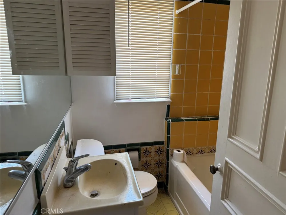 1118 15th St. Santa Monica, CA 90403