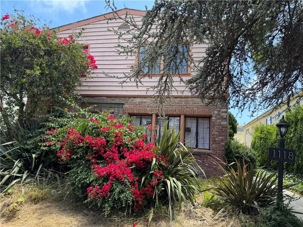 1118 15th St. Santa Monica, CA 90403