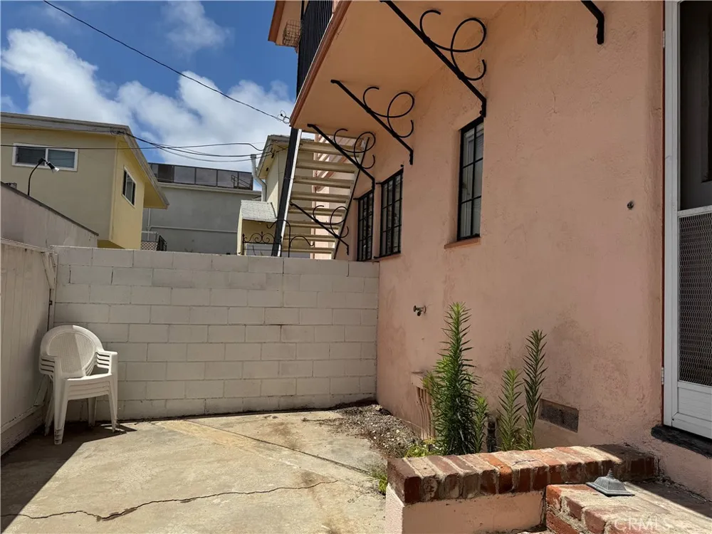 1118 15th St. Santa Monica, CA 90403