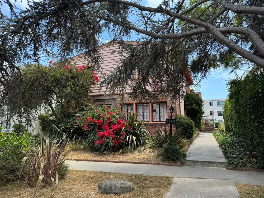 1118 15th St. Santa Monica, CA 90403