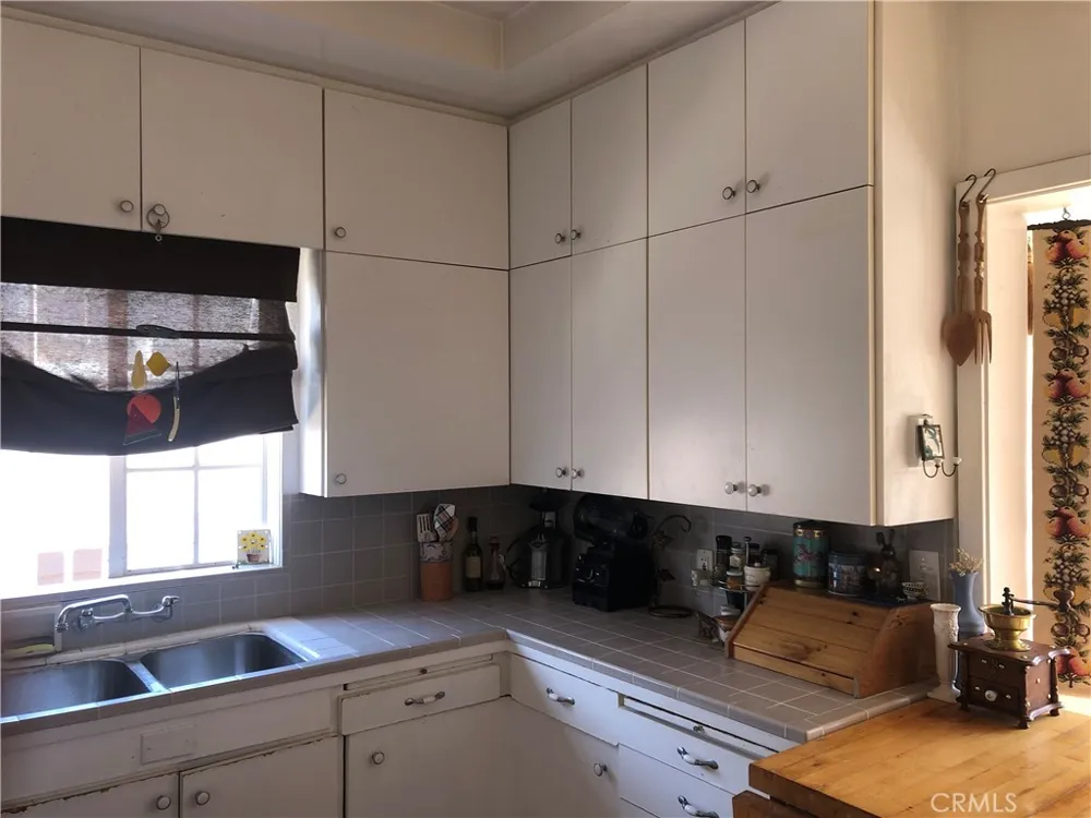 1118 15th St. Santa Monica, CA 90403