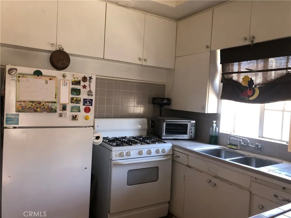1118 15th St. Santa Monica, CA 90403