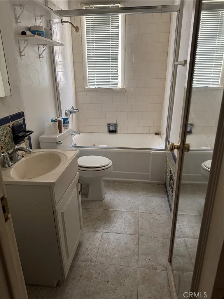 1118 15th St. Santa Monica, CA 90403