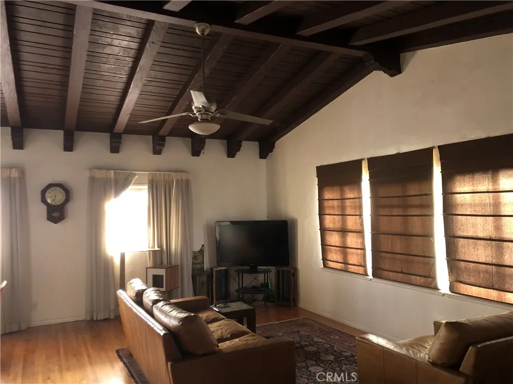1118 15th St. Santa Monica, CA 90403