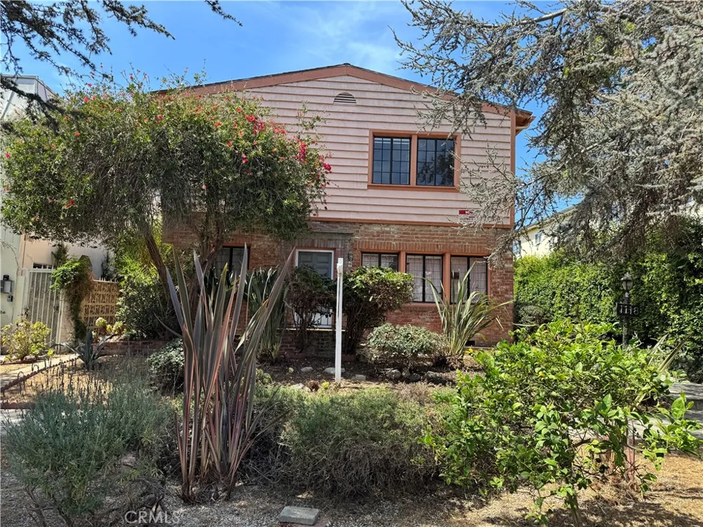 1118 15th St. Santa Monica, CA 90403