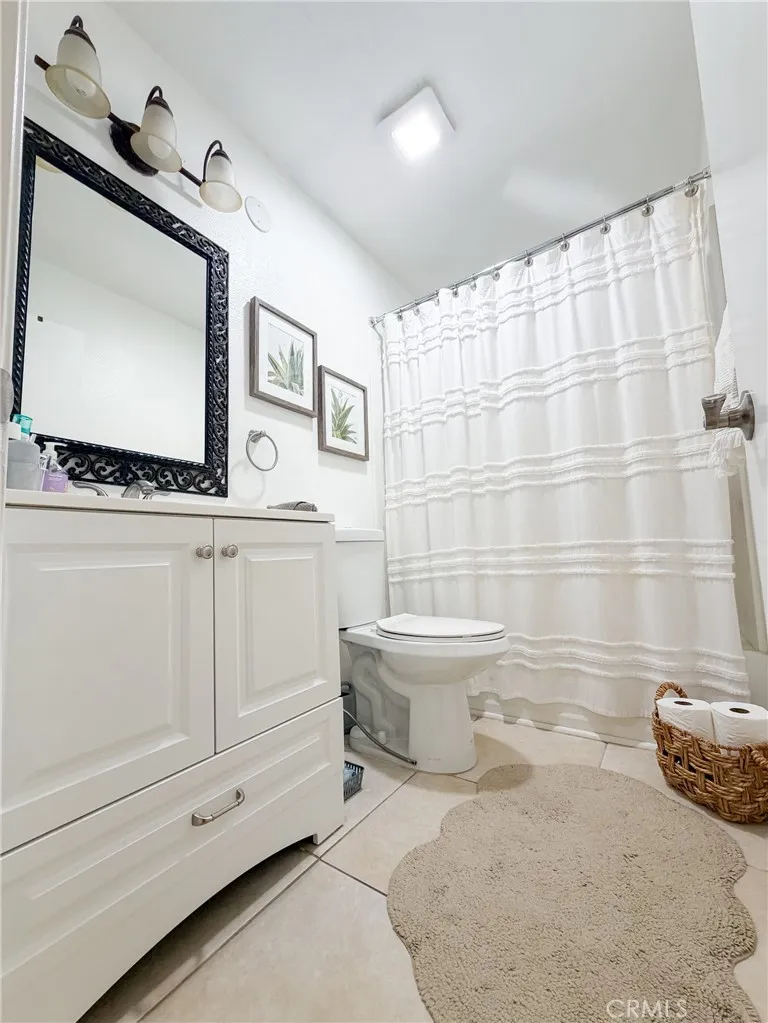 21 Bravo Aliso Viejo, CA 92656