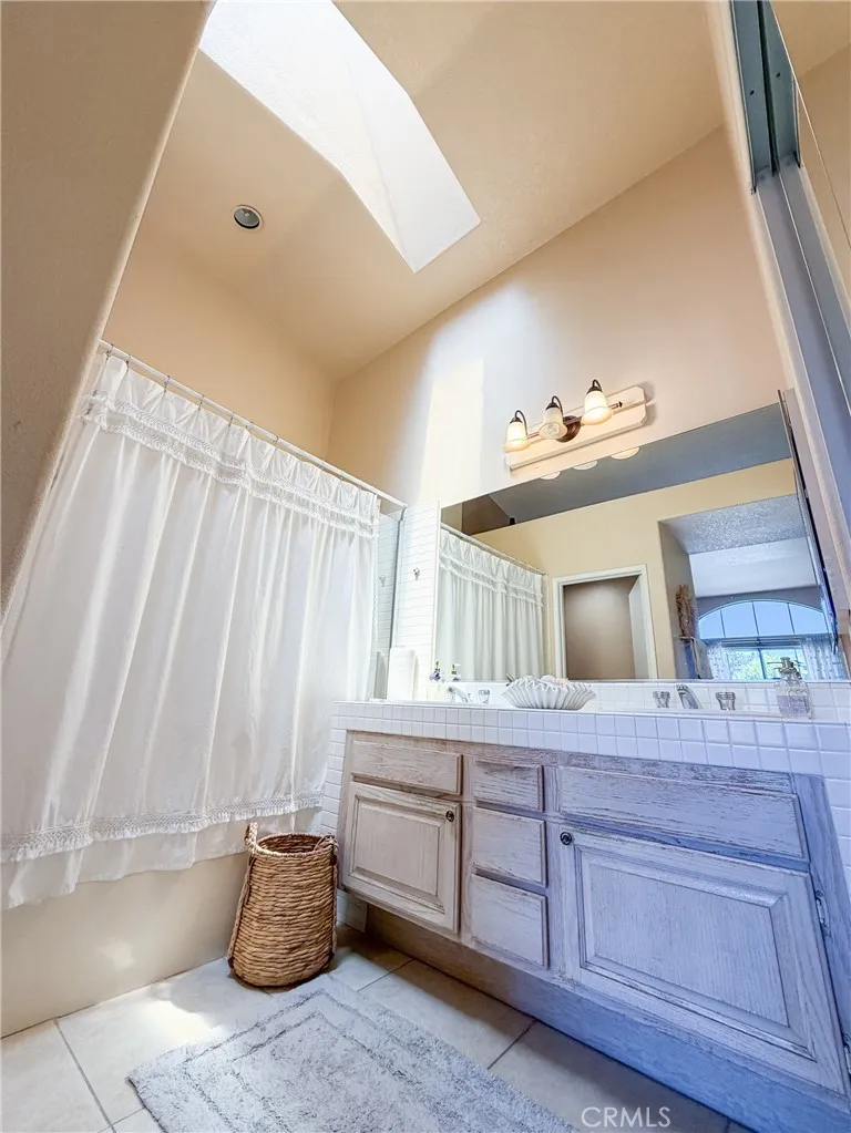 21 Bravo Aliso Viejo, CA 92656