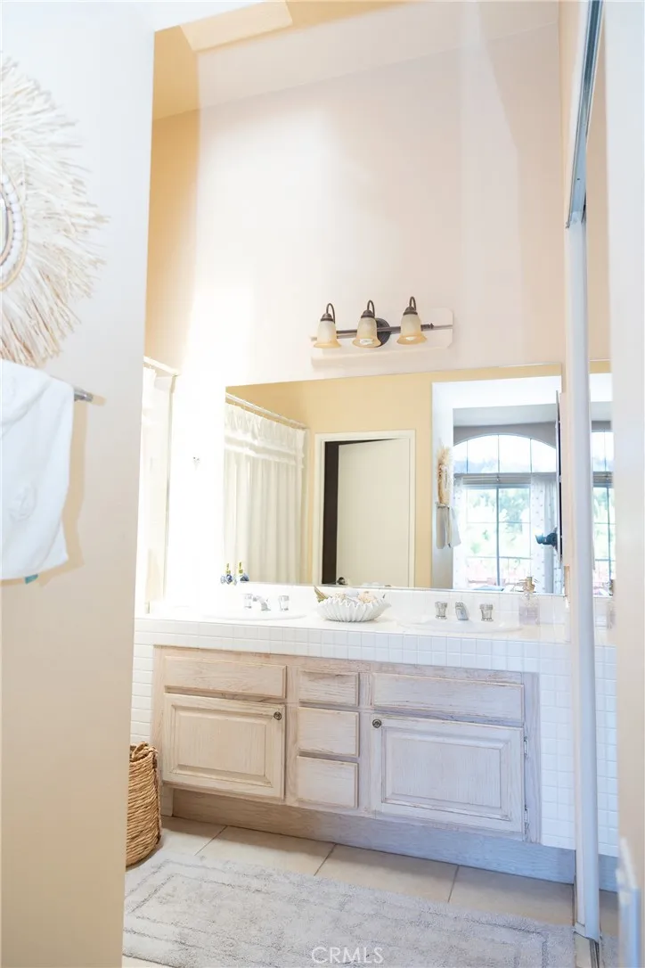 21 Bravo Aliso Viejo, CA 92656